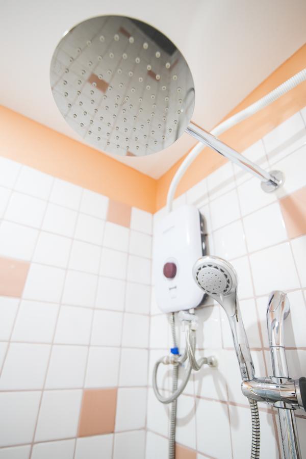 Pixellar Hostel กรุงเทพมหานคร ภายนอก รูปภาพ