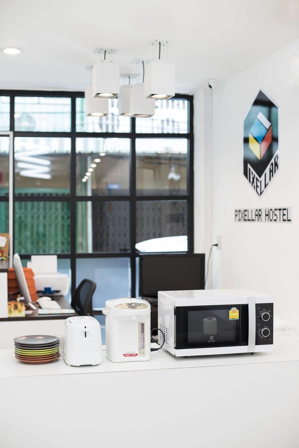 Pixellar Hostel กรุงเทพมหานคร ภายนอก รูปภาพ